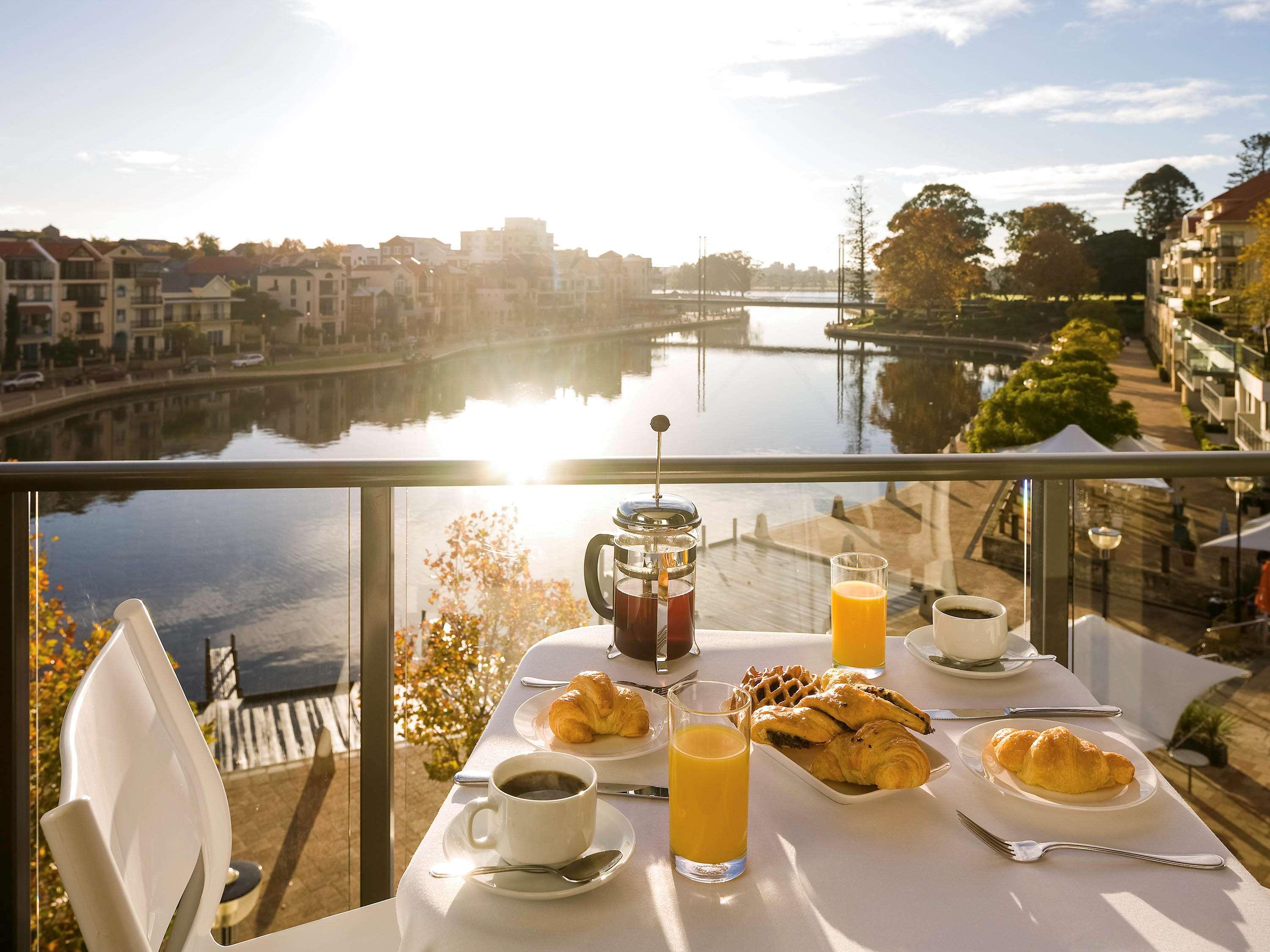 East Perth Suites Hotel Luaran gambar