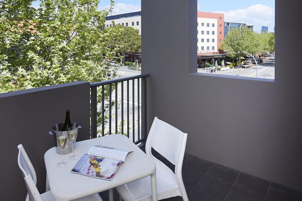 East Perth Suites Hotel Luaran gambar